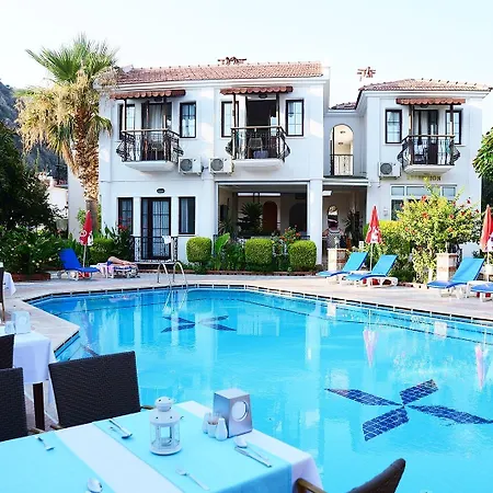 Bronze ベッド・アンド・ブレックファスト 3*