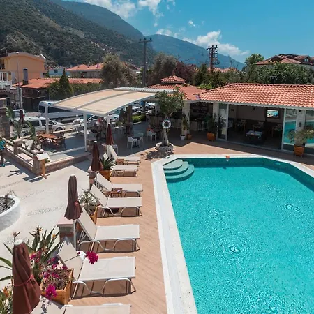 Bronze Bed and Breakfast 3*