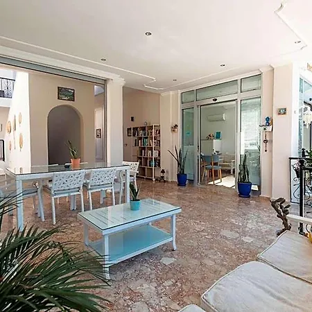 Bronze فندق أولدينيس